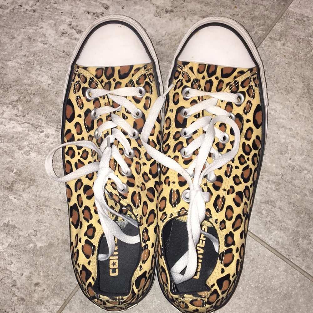 Cheetah print converse